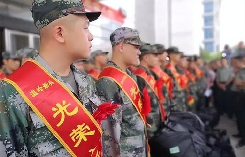 电子商务专业学生当兵有前途吗