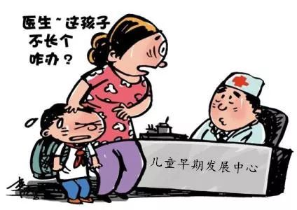 女子电梯口被蛇咬，老公教科书式操作挽救生命！