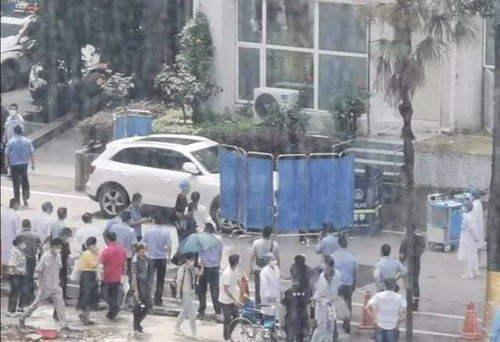 南航员工伤人事件警方通报，涉事员工已跳楼身亡